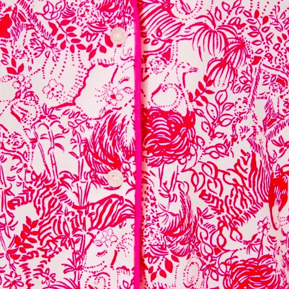 NWT ❤️NEW 2025 PATTERN!❤️
LILLY PULITZER PJ Knit Button Up Top Raspberry Rouge L - Picture 5 of 13